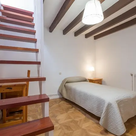 Casas De Valoria *